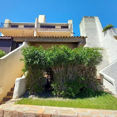 Marines De Cogolin, Neuf Face A La Plage, Climatisation, Wifi, Terrasse, Proche St Tropez Holiday home Cogolin