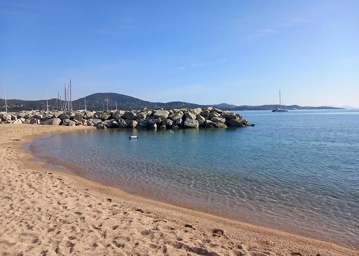 Marines De Cogolin, Neuf Face A La Plage, Climatisation, Wifi, Terrasse, Proche St Tropez Ferienhaus Cogolin