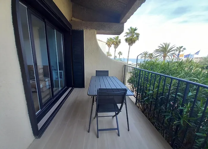 Marines De Cogolin, Neuf Face A La Plage, Climatisation, Wifi, Terrasse, Proche St Tropez *