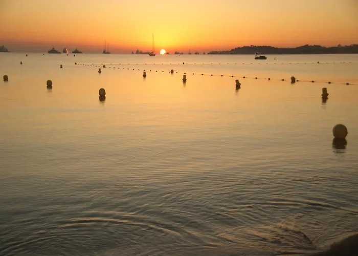 Marines De Cogolin, Neuf Face A La Plage, Climatisation, Wifi, Terrasse, Proche St Tropez * Cogolin